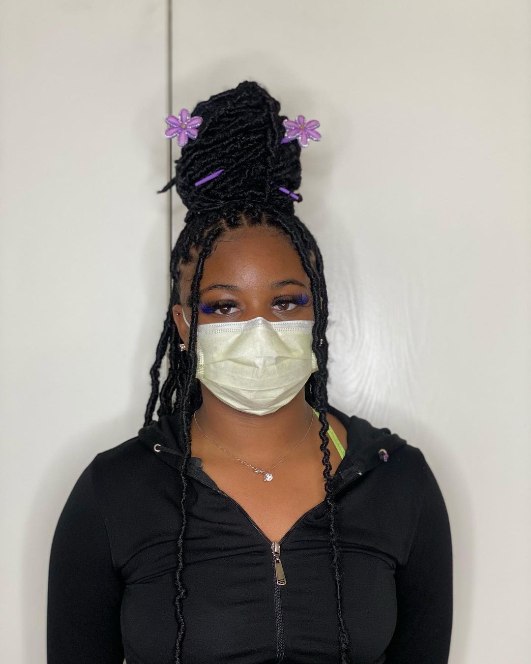 Bunch + loose strands