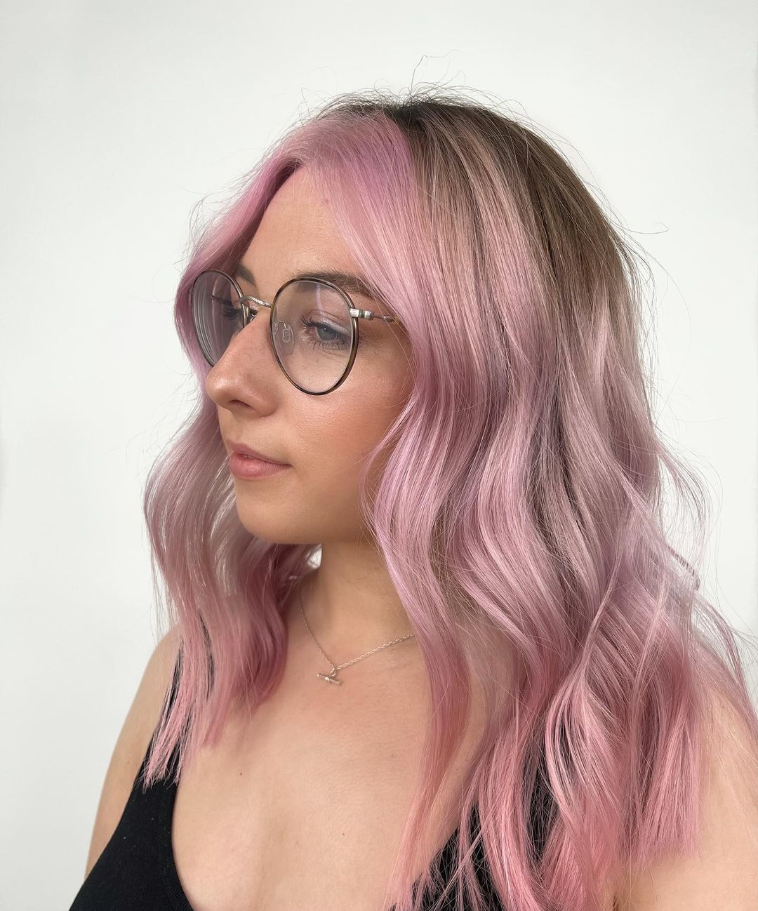 Highlighting face strands